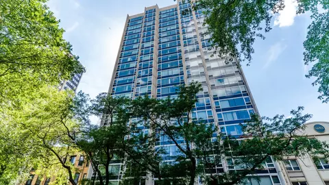 2728 N Hampden Ct #1504, Chicago, IL 60614