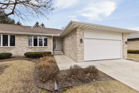 1112 Fox Chase Ln #9B, Rockford, IL 61107