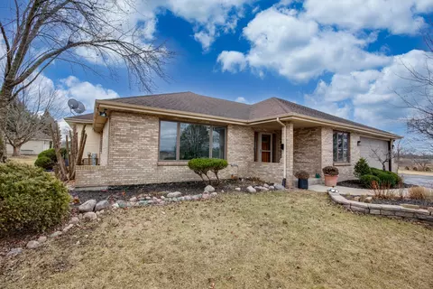 7121 W Stuenkel Rd, Monee, IL 60449