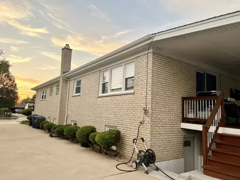 Other - 2275 Westview Dr, Des Plaines, IL 60018 photo 1 of 10