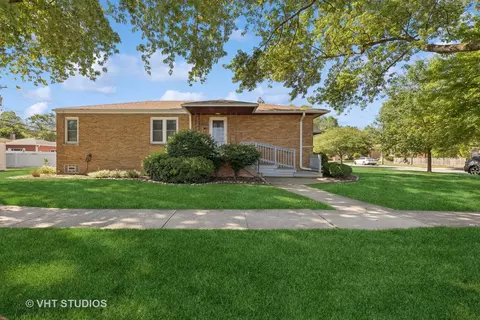 9921 Cook Ave, Oak Lawn, IL 60453