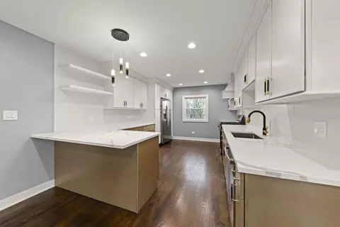 Kitchen - 6503 S Ridge Rd, Willowbrook, IL 60527 photo 1 of 3
