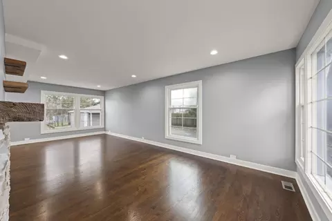 Living - 6503 S Ridge Rd, Willowbrook, IL 60527 photo 1 of 3