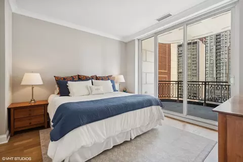 Bedroom - 10 E Delaware Pl #10C, Chicago, IL 60611 photo 1 of 3