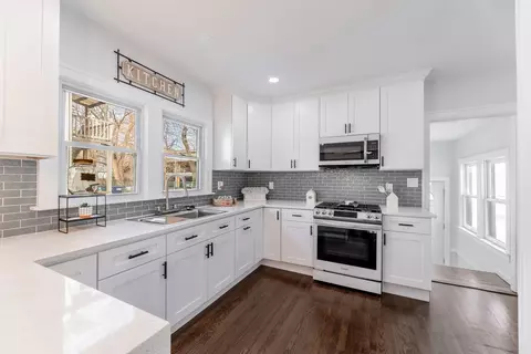 Kitchen - 18341 West St, Lansing, IL 60438 photo 3 of 5