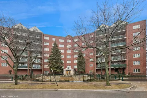 8580 W Foster Ave #403, Norridge, IL 60706