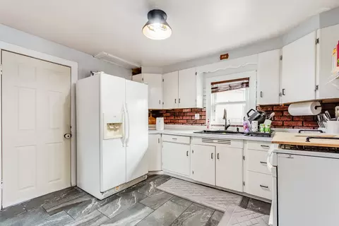 Kitchen - 314 E 12th St, Lockport, IL 60441 photo 2 of 2