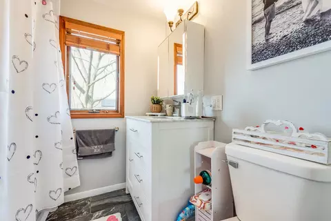 Bath - 314 E 12th St, Lockport, IL 60441 photo 1 of 1