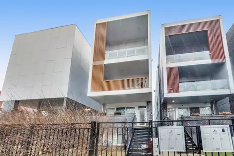 933 N Hermitage Ave #3, Chicago, IL 60622