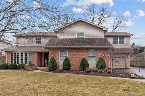 875 Mountain Dr, Deerfield, IL 60015