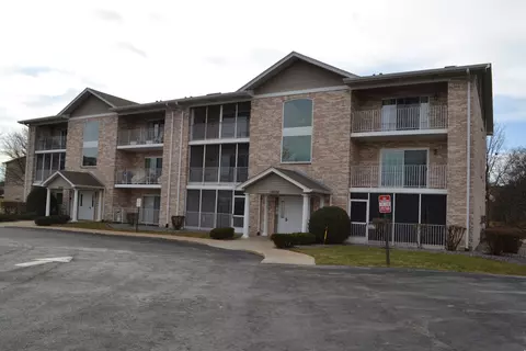 16032 Crystal Creek Dr #1B, Orland Park, IL 60462