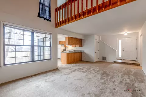 Living - Undisclosed, Gurnee, IL 60031 photo 2 of 5