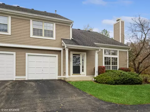 1426 N Knollwood Dr, Palatine, IL 60067