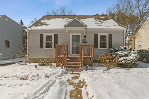 252 N Garfield Ave, Mundelein, IL 60060