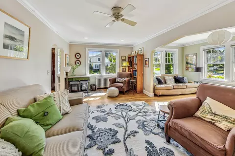 Living - 800 Harlem Ave, Glenview, IL 60025 photo 3 of 3