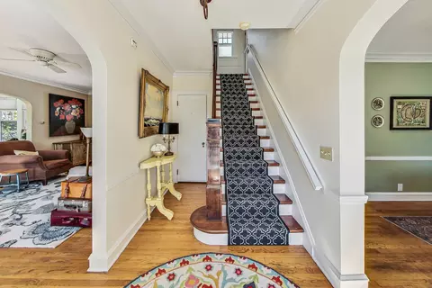Entry Way - 800 Harlem Ave, Glenview, IL 60025 photo 2 of 5
