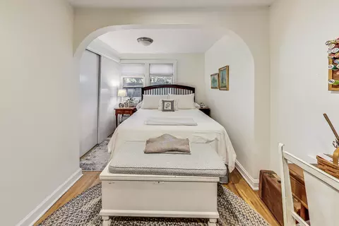 Bedroom - 800 Harlem Ave, Glenview, IL 60025 photo 7 of 7