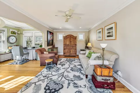 Living - 800 Harlem Ave, Glenview, IL 60025 photo 2 of 3