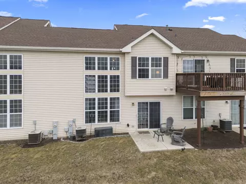 Exterior - 2352 Georgetown Cir, Aurora, IL 60503 photo 2 of 3