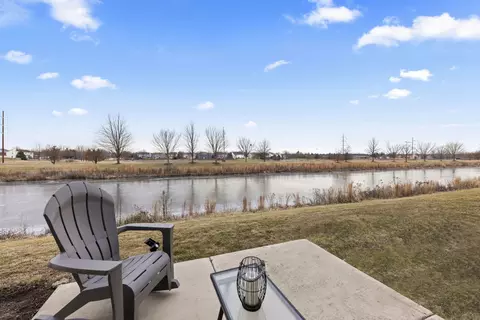 View/Area - 2352 Georgetown Cir, Aurora, IL 60503 photo 1 of 3