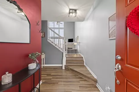 Entry Way - 2352 Georgetown Cir, Aurora, IL 60503 photo 1 of 4