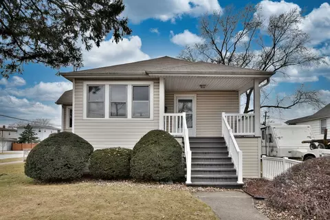 2500 Clinton St, River Grove, IL 60171