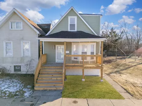 107 W 116th St, Chicago, IL 60628