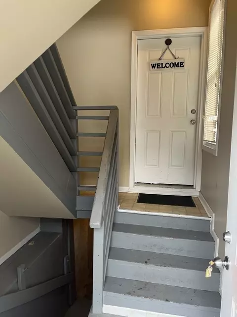 Entry Way - 313 Bevier Pl, Aurora, IL 60505 photo 1 of 4