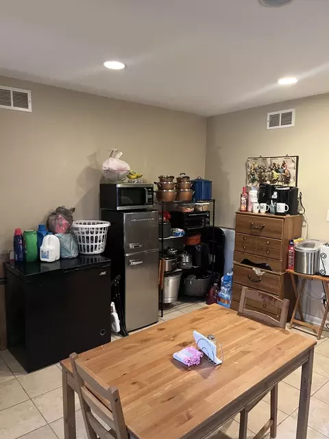 Kitchen - 313 Bevier Pl, Aurora, IL 60505 photo 1 of 4