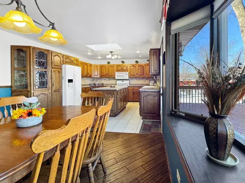 Dining - 2468 187th Pl, Lansing, IL 60438 photo 4 of 4
