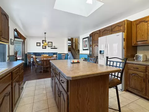 Kitchen - 2468 187th Pl, Lansing, IL 60438 photo 5 of 6