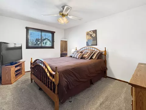 Bedroom - 2468 187th Pl, Lansing, IL 60438 photo 6 of 7