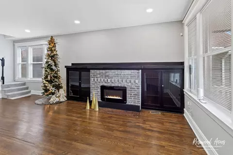 34 E 100th Pl, Chicago, IL 60628 photo 15