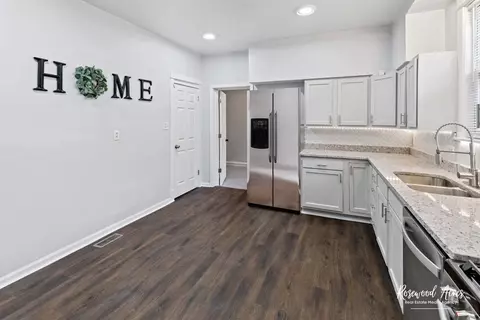34 E 100th Pl, Chicago, IL 60628 photo 7