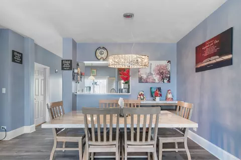 Dining - 2546 Hatfield Ct, Elgin, IL 60123 photo 1 of 1