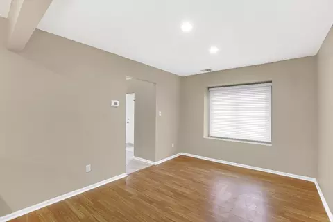 Living - 5604 W Von Ave W #B, Monee, IL 60449 photo 3 of 5