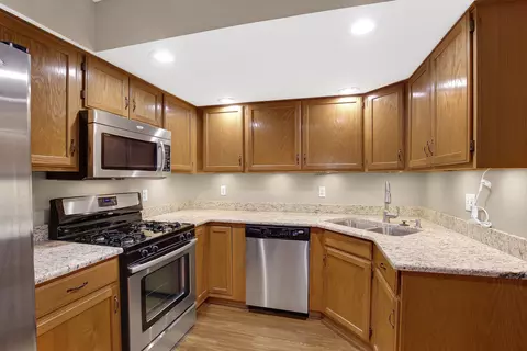 Kitchen - 5604 W Von Ave W #B, Monee, IL 60449 photo 2 of 2
