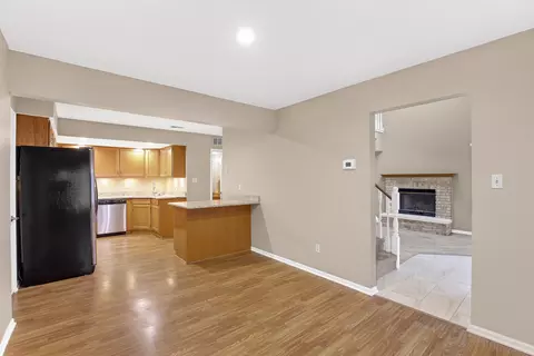 Living - 5604 W Von Ave W #B, Monee, IL 60449 photo 4 of 5