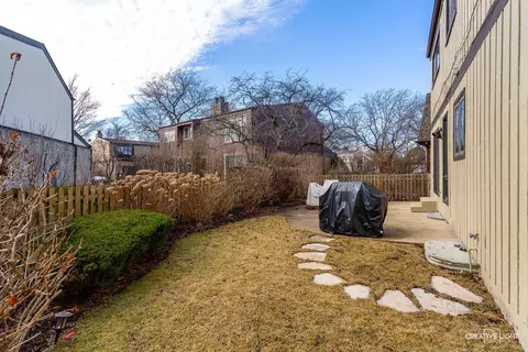 2421 Brian Dr, Northbrook, IL 60062 photo 26