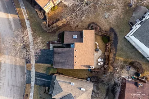 2421 Brian Dr, Northbrook, IL 60062 photo 28