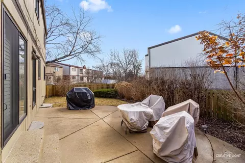 2421 Brian Dr, Northbrook, IL 60062 photo 27