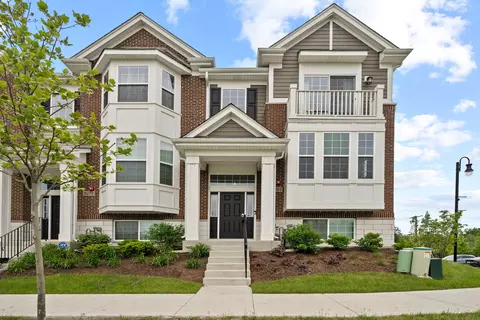9281 Harlowe Ln, Orland Park, IL 60462