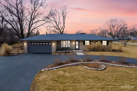 3025 Chancery Rd, Rockford, IL 61109