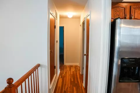 Entry Way - 1680 Chippendale Rd, Hoffman Estates, IL 60169 photo 1 of 3