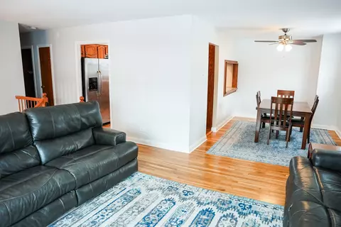 Other - 1680 Chippendale Rd, Hoffman Estates, IL 60169 photo 1 of 2