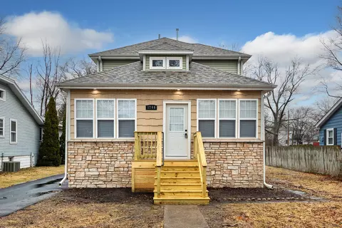 1740 Burr Oak Rd, Homewood, IL 60430
