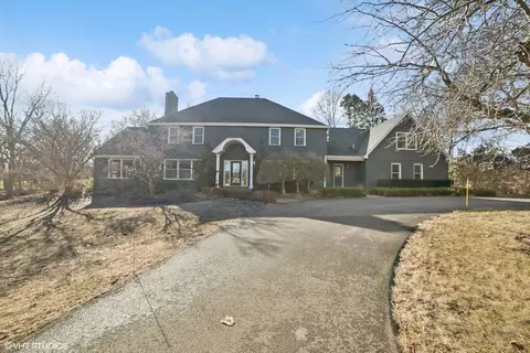 16 Country Oaks Ln, Barrington Hills, IL 60010