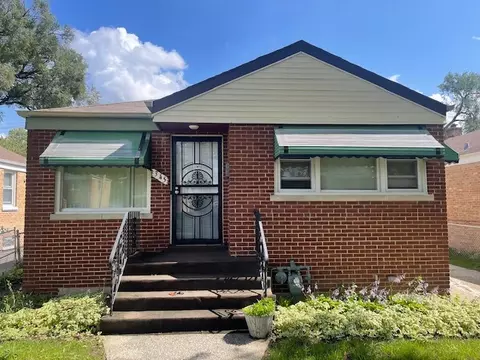 345 Linden Ave, Bellwood, IL 60104