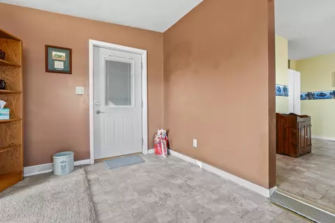 1268 E 2000 North Rd, Roberts, IL 60962 photo 11