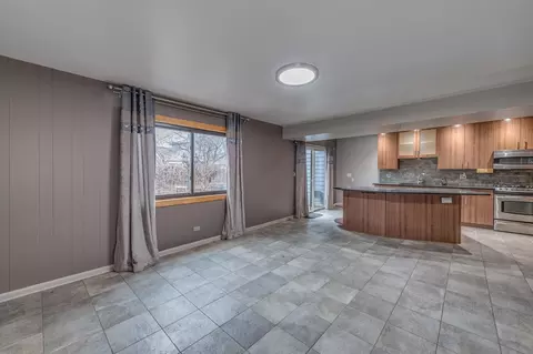 Living - 444 Vita Dr, Wheeling, IL 60090 photo 3 of 3